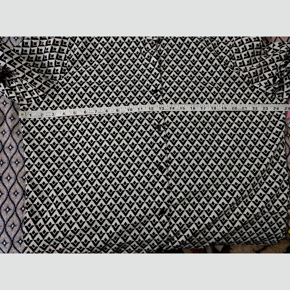 Black & White Designed Shirt - Picture 7 of 7